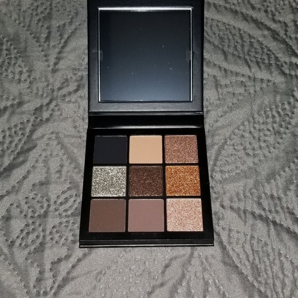 Makeup - Picture 2 of 2